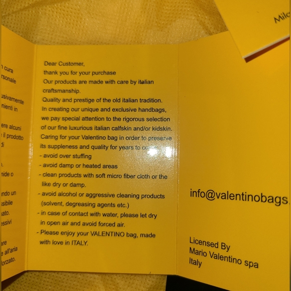 Handbags - Picture 6 of 6